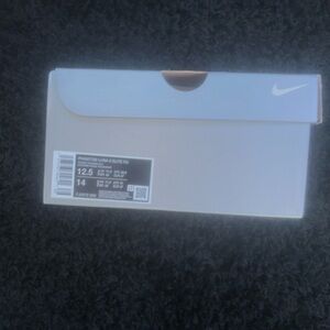 Nike Phantom Luna 2 Elite FG Soccer Cleats